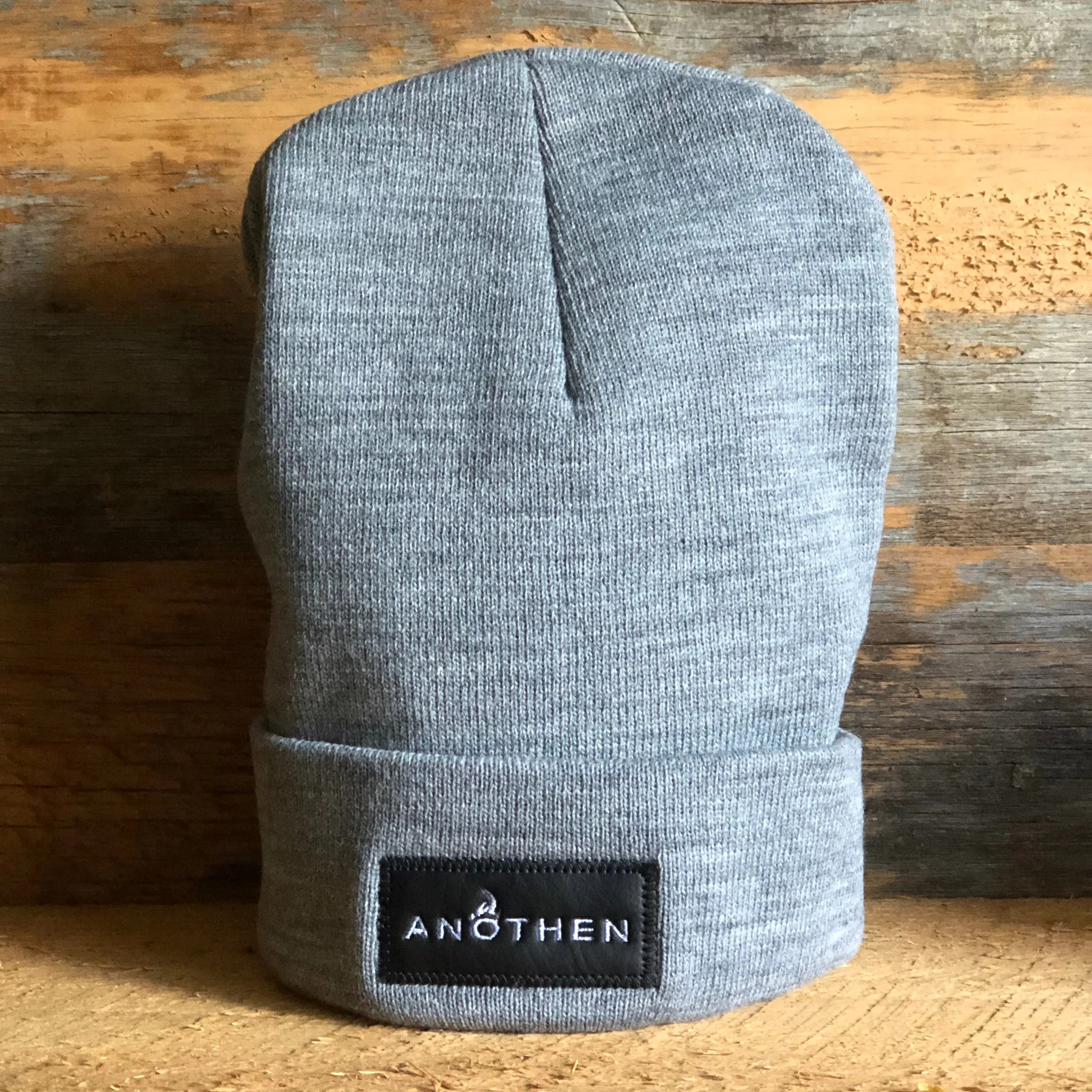 Anothen Basics Beanie - Applique'