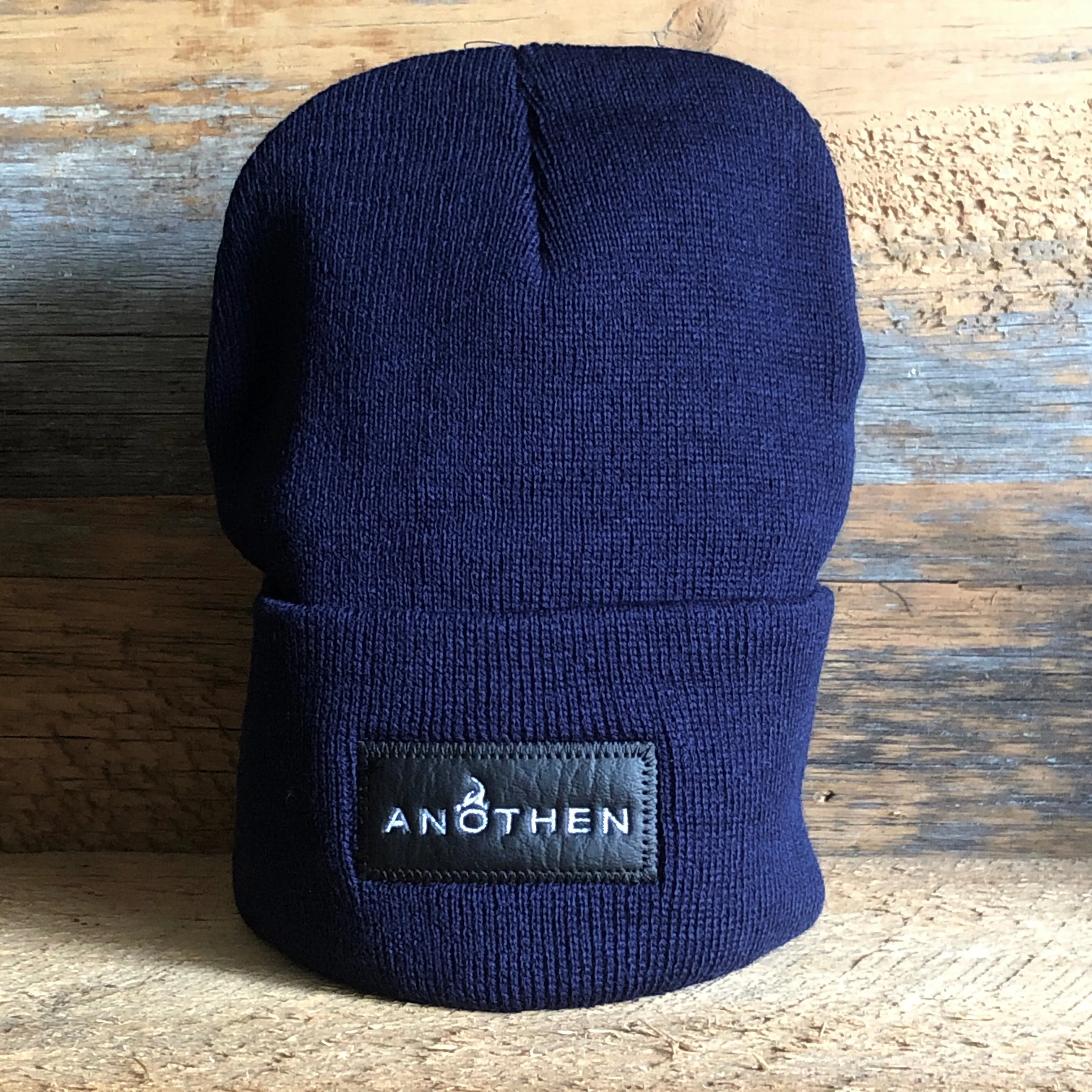 Anothen Basics Beanie - Applique'