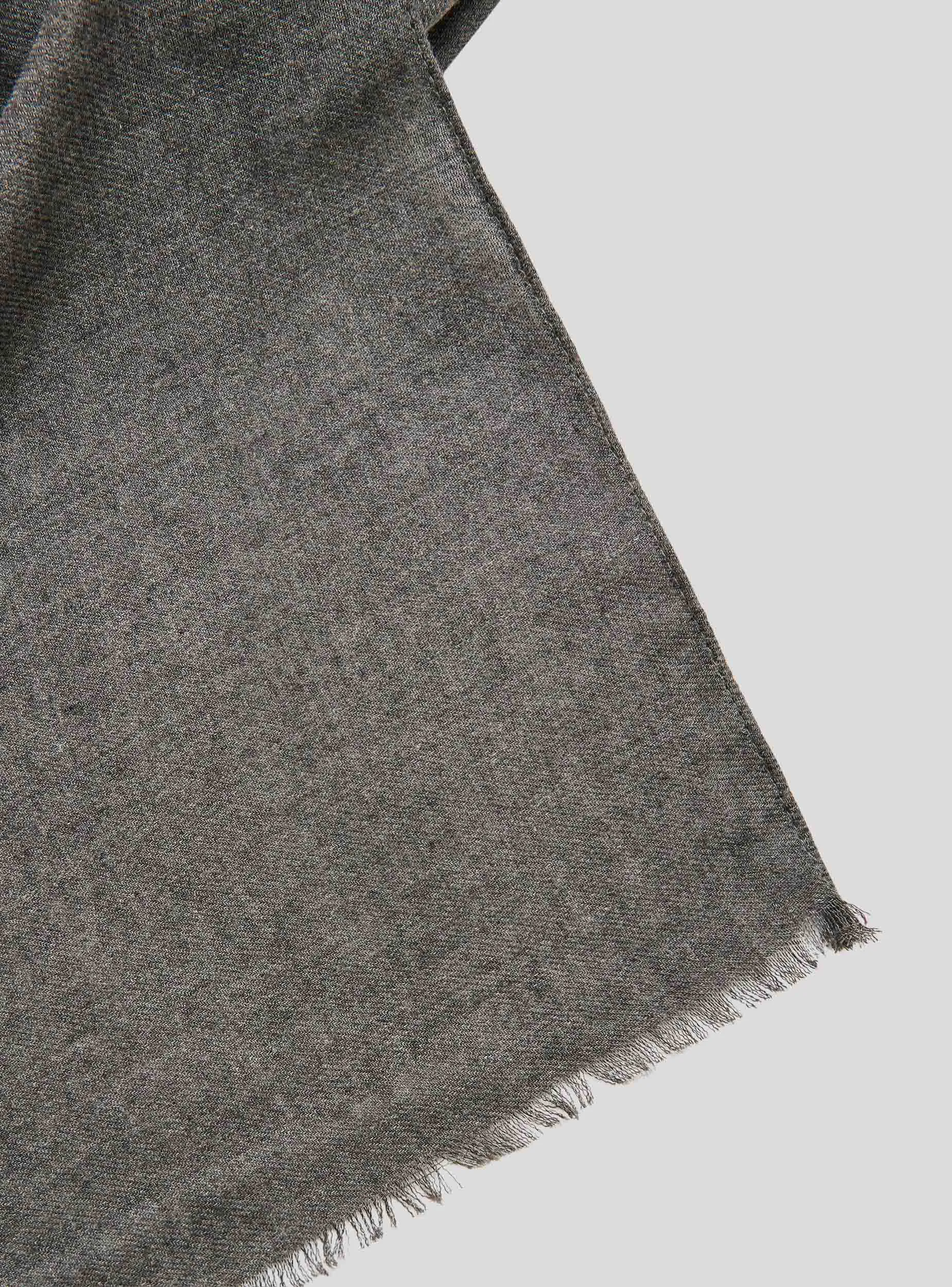 Woman's Scarves/Foulard