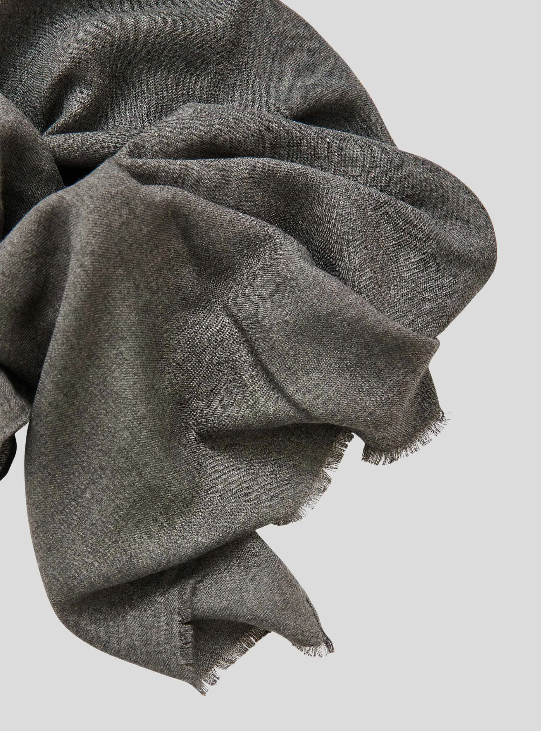 Woman's Scarves/Foulard